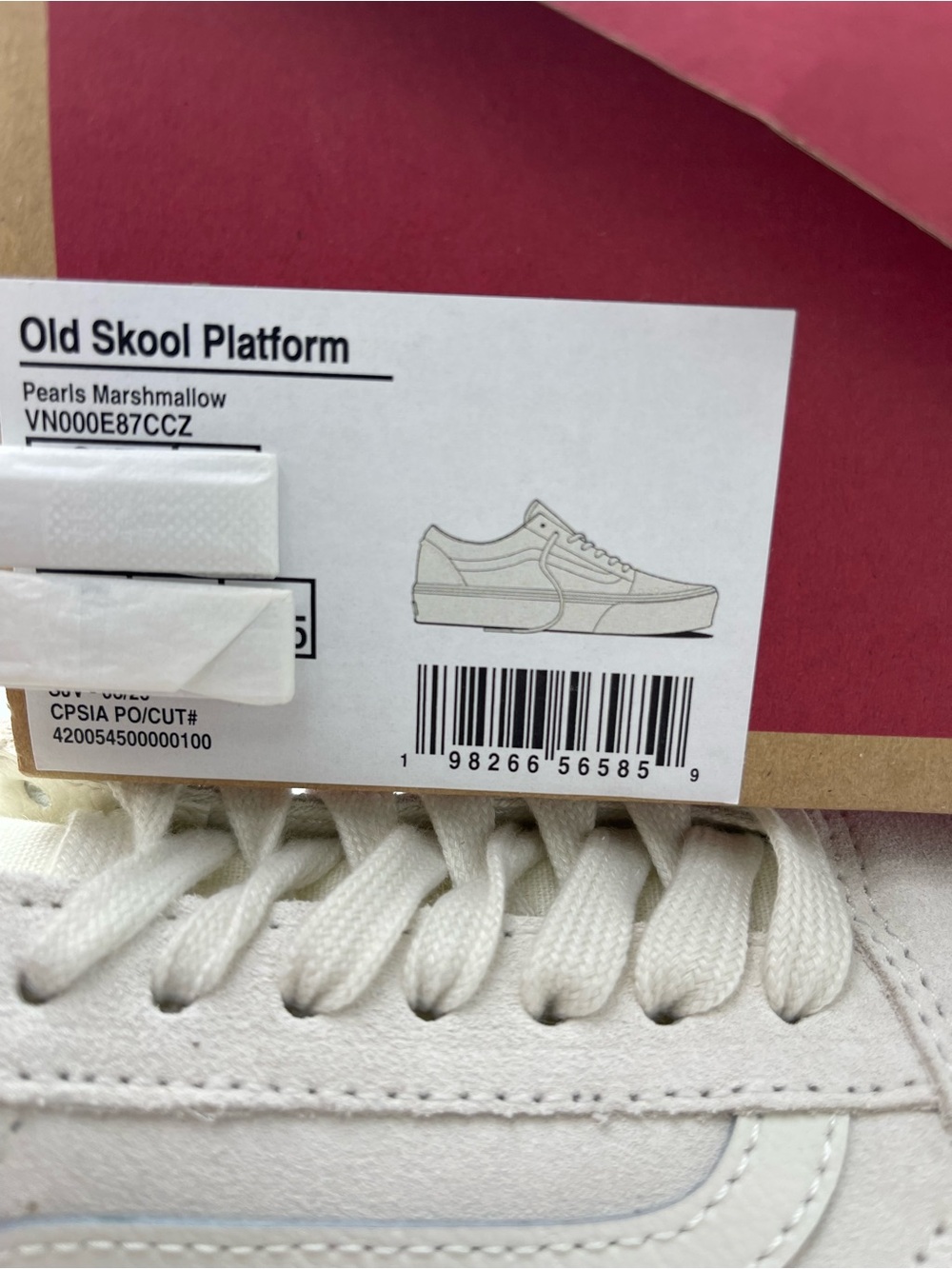 Vans Old Skool Platform
Pearls Marshmallow
VN000E87CCZ Sneakers - Picture 7 of 16